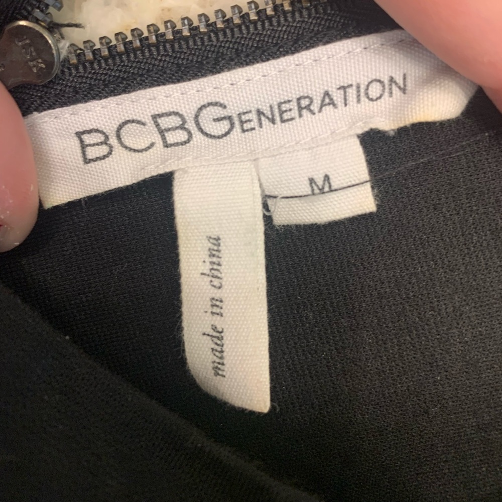 BCBGeneration Crop Top - Picture 2 of 5
